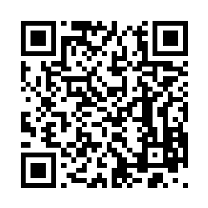 她的目光偶然朝北看台的贵宾包厢看去二维码生成