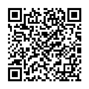 她的脑海中蓦地浮现出唐天那张咧嘴傻笑的脸庞二维码生成