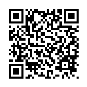 她的身体比离弦的箭飞行的还要快二维码生成