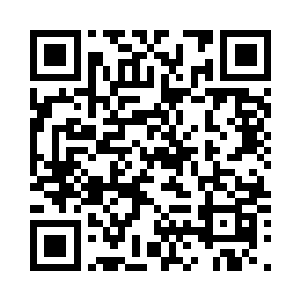 她看到了贵宾包厢里那个无比熟悉的二维码生成