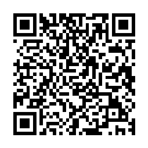 她看到她喜欢的人在那种时候丢下她不顾却去救别人她会怎么想二维码生成