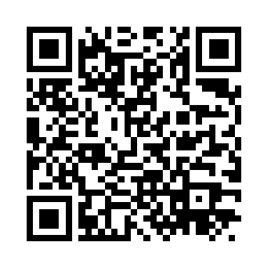 她看到张无界的胸前也佩戴着一个标志二维码生成