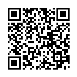 她立刻伸手去桌上给我盛了一碗热汤二维码生成