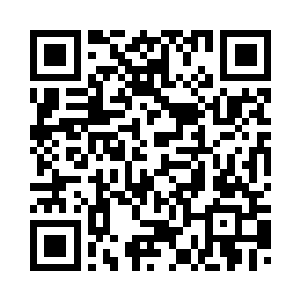 她说着打开后备箱把行礼往里一放二维码生成