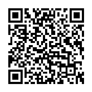 她还从来没有见过一个男人如此帅气的点烟方式二维码生成