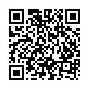 她那一年就这么抛下我们和爸爸离开二维码生成