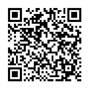 好像无底的深潭一般让人看不清里面到底隐藏着什么情绪二维码生成