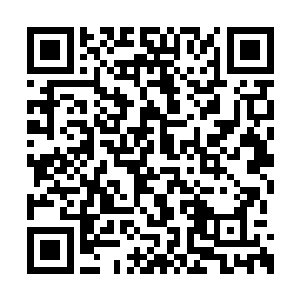 好像是身处在一块不知道有多高多厚的巨石之中二维码生成