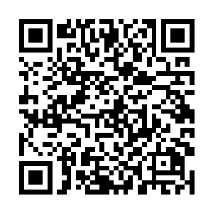 好在她还知道当着全班同学的面前要保持一点儿风度二维码生成