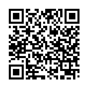 好多的贵妇今天也参加了这一场的拍卖会二维码生成