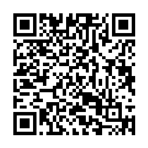 如今他自然便也成了这四海宫的临时当家作主之人二维码生成