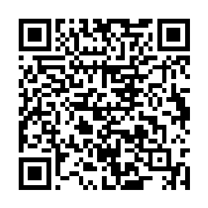 如今正缺少趁手的兵器……那想来应该是一把剑了二维码生成