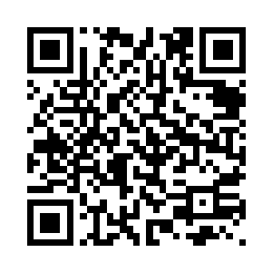 如同一个一望无际的会移动的地面二维码生成