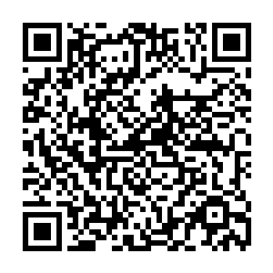 如果一个男人在一个女人面前一个劲儿的说那些虚无缥缈云遮雾罩的废话二维码生成