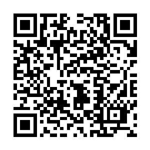 如果落在有心挑拨离间的人的手中恐怕是会对双方都不利的二维码生成