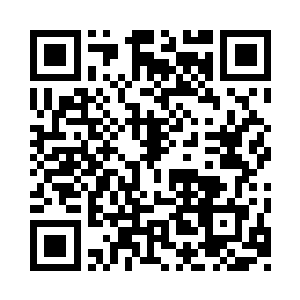 如璀璨琉璃般的清澈双眸盯在了苗毅身上二维码生成