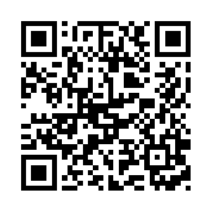 如视草芥一样看着地上分成两半的倭寇二维码生成