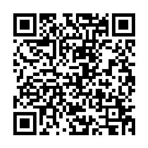 妈妈这辈子就是在等待丈夫刘德荣的日子中过去的二维码生成