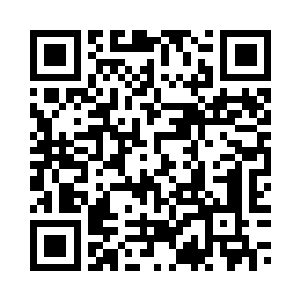 妮可伸手捏住了这个黑西装的手腕二维码生成