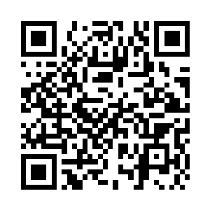 妮可抱着双臂坐在巴士的最后一排二维码生成