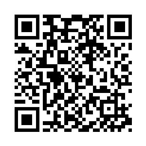 姚若霞刚才听俩人谈起话就起身倒茶给姚若溪二维码生成