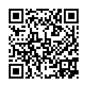 娇润的红唇仿佛清晨薄雾里的玫瑰花瓣二维码生成