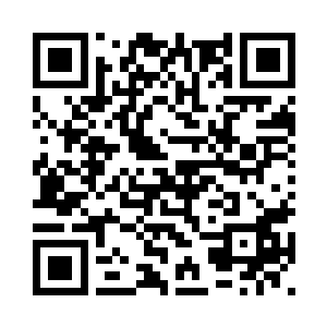 嫩白的小手无措的摸着男人的衣领二维码生成