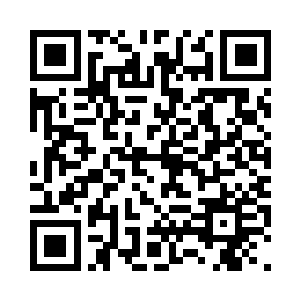 子弹击中金属的集装箱后造成的折射二维码生成