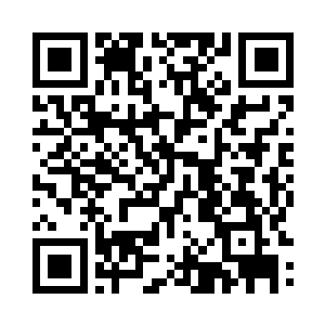 孙子轩双眼死死的盯着这名年轻男子二维码生成