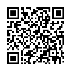 孟南走到属于自己的那张桌子前坐下二维码生成