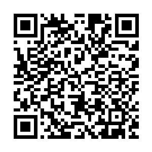 孟奇选择了兑换剩下一万善功的辅助材料和给付四万的炼制费用二维码生成