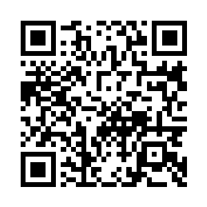 季元嘉伸手擦去唇角边的一缕血线二维码生成