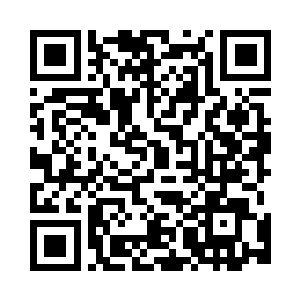 季泽爵被细线拽着急速向门内倒退二维码生成