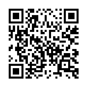 学校的体育库房里有很多很多足球二维码生成