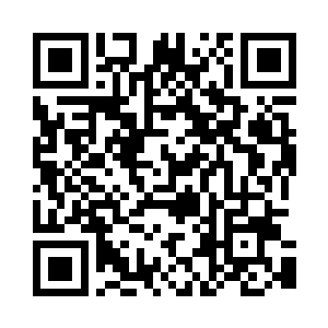 学校的校长沈大先生并没有再出现在主席台上二维码生成