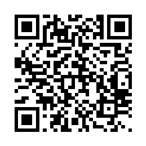 孩子就死死的搂着自己妈妈不肯撒手二维码生成