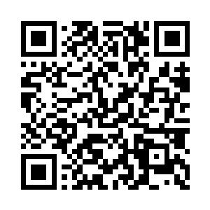 它们在突然间仿佛变成了一个饥渴无比的孩子二维码生成