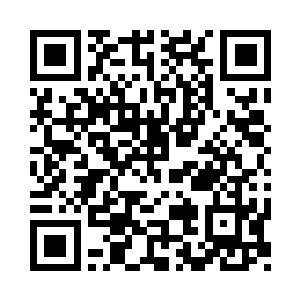 它就犹如一条白色的巨龙从苍穹垂落而下二维码生成