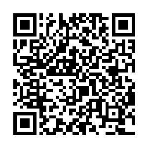 它强大的力量就将山壁撞出一个十几米深的巨大窟窿二维码生成