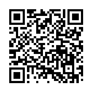 宇文明化和王廷浩两人无语的看着李逸二维码生成