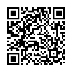 宇雪看向宇天的眼神好像是在看一名外星人二维码生成