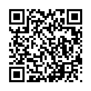 安叔在闪躲水暮寒和唐亦森的犀利眼神二维码生成