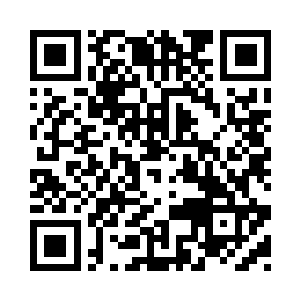 安大成用力甩开了班主任要拉他的手二维码生成