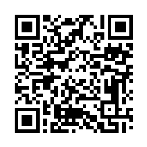 安妮给他倒了一杯猩红如血的红葡萄酒二维码生成