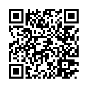 安娜连忙把手机上的短信展示给他看二维码生成