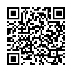 安齐远扯了苏澈的手臂将他护在身后二维码生成