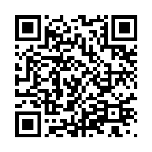 完美无缺的下车站在受宠若惊的林东驾驶门边二维码生成