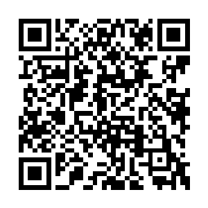 宗伟江的老婆一便怒骂着一边朝谢荔梅扑了过去二维码生成