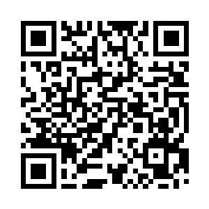 宝贝亲亲用蒙着水雾的眼睛望着梓箐二维码生成