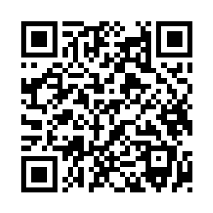 宽松的睡衣竟然还没办法掩盖住她傲人的上围二维码生成